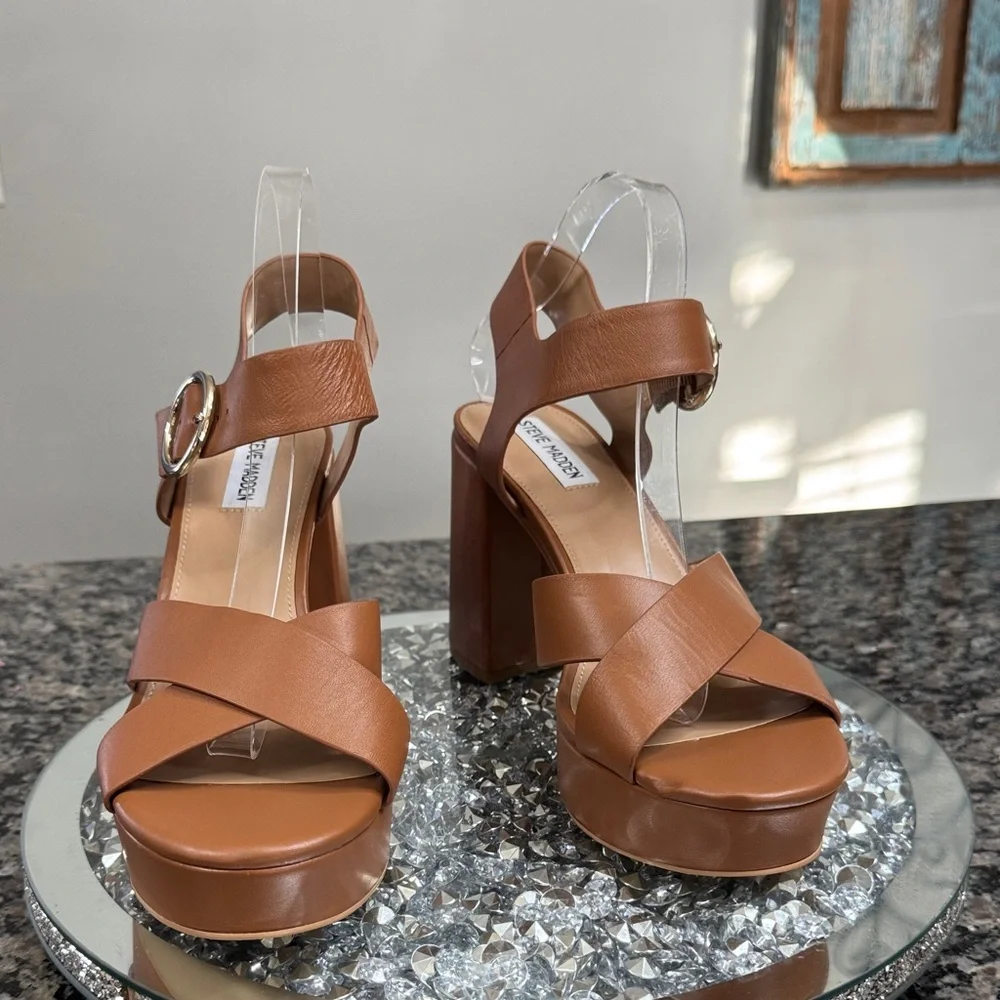 Steve Madden Elkins leather Tan Platform Sandals NEW 11